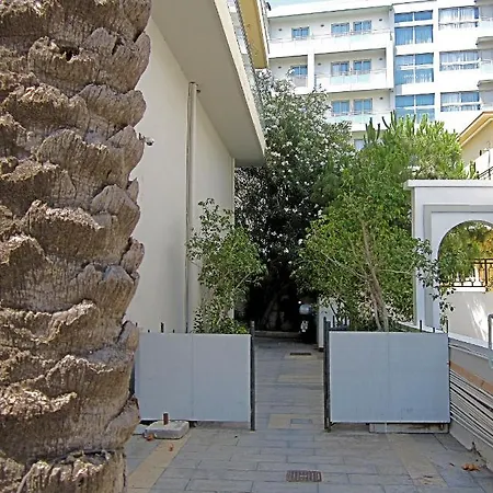 Costamare Boutiqueapart-where Luxury Meets Comfort Апартаменти